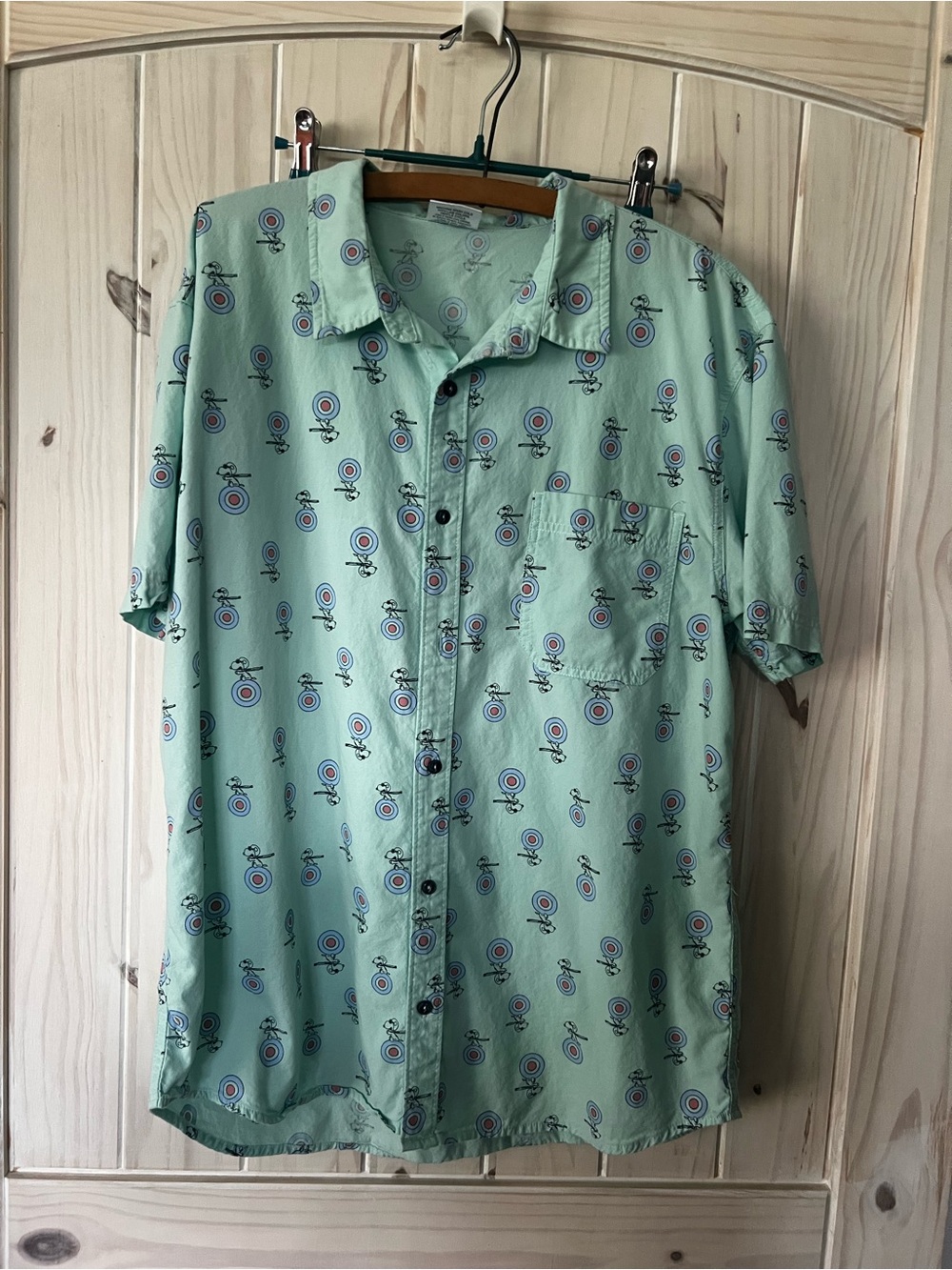 Peanuts/Snoopy Light Green Short-Sleeve Button-Up Shirt